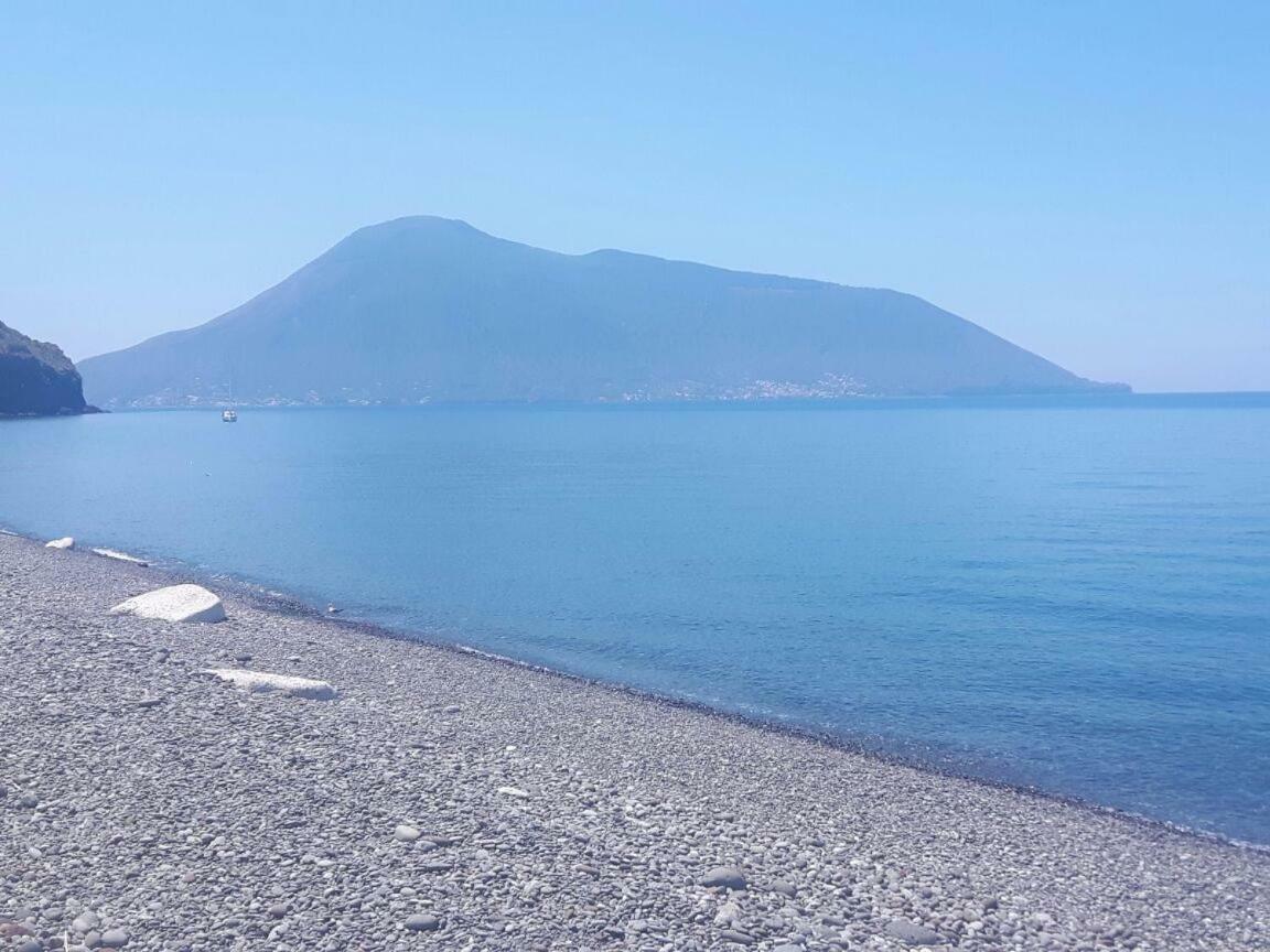 Nerossidiana Sul Mare Di Lipari Apartment Екстериор снимка