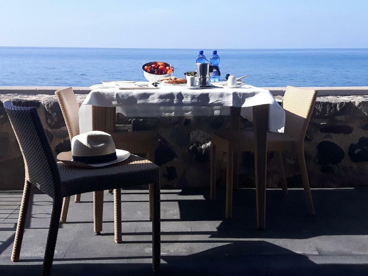 Nerossidiana Sul Mare Di Lipari Apartment Екстериор снимка